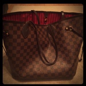 Louis Vuitton MM Neverfull